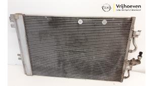 Airco Condensor van een Opel Astra H GTC (L08) 2.0 16V Turbo OPC 2010