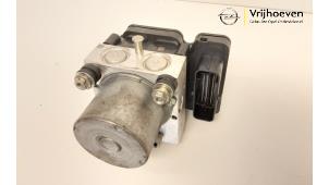 Gebruikte ABS Pomp Opel Karl 1.0 12V Prijs € 70,00 Margeregeling aangeboden door Autodemontage Vrijhoeven B.V.