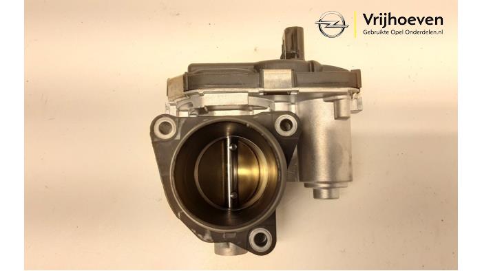 Gebruikte Gasklephuis Opel Astra K 1.2 Turbo 12V Prijs € 75,00 Margeregeling aangeboden door Autodemontage Vrijhoeven B.V.