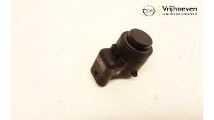 Gebruikte Sensor PDC Opel Astra K 1.2 Turbo 12V Prijs € 15,00 Margeregeling aangeboden door Autodemontage Vrijhoeven B.V.