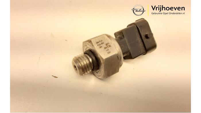Gebruikte Brandstofdruk sensor Opel Vectra C Caravan 2.2 DIG 16V Prijs € 80,00 Margeregeling aangeboden door Autodemontage Vrijhoeven B.V.