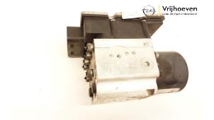 Gebruikte ABS Pomp Opel Vectra C Caravan 2.2 DIG 16V Prijs € 30,00 Margeregeling aangeboden door Autodemontage Vrijhoeven B.V.
