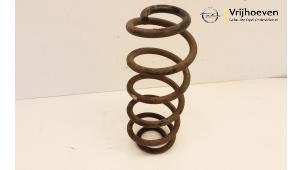 Gebruikte Veerschroef achter Opel Astra K 1.2 Turbo 12V Prijs € 20,00 Margeregeling aangeboden door Autodemontage Vrijhoeven B.V.