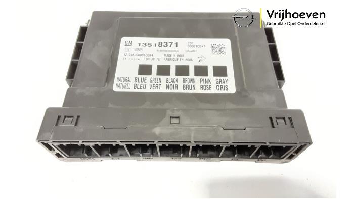 Module Bodycontrol Opel Astra K Sports Tourer, 2015 / 2022 1.6 CDTI 110 16V, Combi/o, Diesel, 1.598cc, 81kW (110pk), FWD, B16DTU, 2016-04 / 2019-08, BD8EL; BD8EN; BE8EL; BE8EN; BF8EL (Gebruikt)