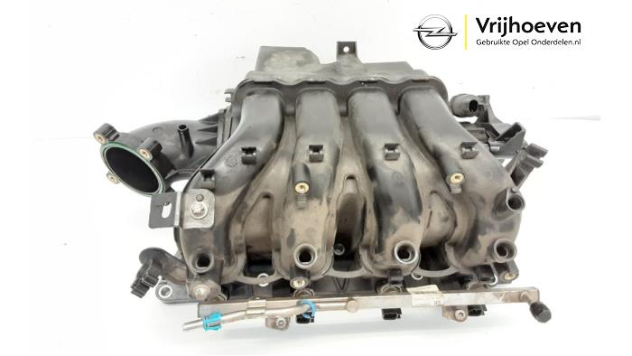 Gebruikte Spruitstuk Inlaat Opel Astra H Twin Top (L67) 1.6 16V Prijs € 100,00 Margeregeling aangeboden door Autodemontage Vrijhoeven B.V.