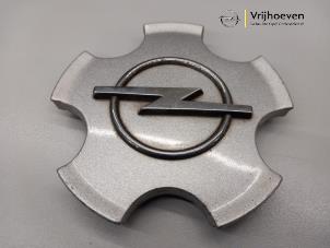 Gebruikte Naafkapje Opel Vectra C Caravan 1.8 16V Prijs € 10,00 Margeregeling aangeboden door Autodemontage Vrijhoeven B.V.