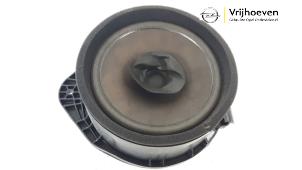 Gebruikte Speaker Opel Zafira Tourer (P12) 2.0 CDTI 16V 130 Ecotec Prijs € 20,00 Margeregeling aangeboden door Autodemontage Vrijhoeven B.V.