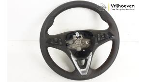 Gebruikte Stuurwiel Opel Karl 1.0 12V Prijs € 65,00 Margeregeling aangeboden door Autodemontage Vrijhoeven B.V.