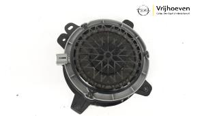 Gebruikte Speaker Opel Corsa F (UB/UH/UP) 1.2 Turbo 12V 100 Prijs € 20,00 Margeregeling aangeboden door Autodemontage Vrijhoeven B.V.