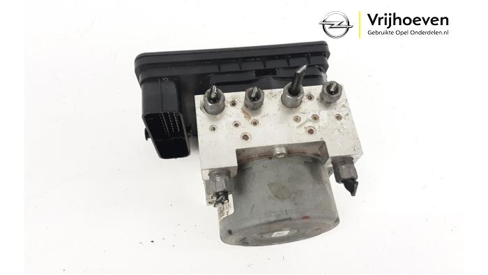 Gebruikte ABS Pomp Opel Corsa F (UB/UH/UP) 1.2 Turbo 12V 100 Prijs € 200,00 Margeregeling aangeboden door Autodemontage Vrijhoeven B.V.