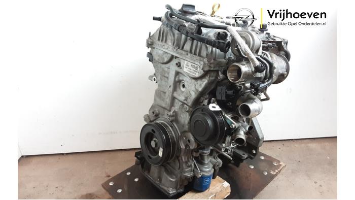 Motor van een Opel Astra K 1.0 Turbo 12V 2016