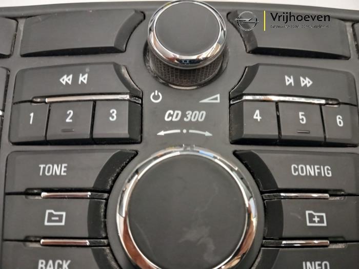 Radiobedienings paneel van een Opel Meriva 1.4 Turbo 16V Ecotec 2012