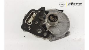 Gebruikte Vacuumpomp Rembekrachtiging Opel Astra K 1.4 Turbo 16V Prijs € 50,00 Margeregeling aangeboden door Autodemontage Vrijhoeven B.V.