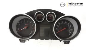 Gebruikte Cockpit Opel Astra J GTC (PD2/PF2) 2.0 16V Turbo OPC Prijs € 100,00 Margeregeling aangeboden door Autodemontage Vrijhoeven B.V.