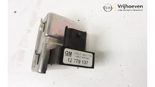 Gebruikte Sensor (overige) Opel Astra J GTC (PD2/PF2) 2.0 16V Turbo OPC Prijs € 75,00 Margeregeling aangeboden door Autodemontage Vrijhoeven B.V.
