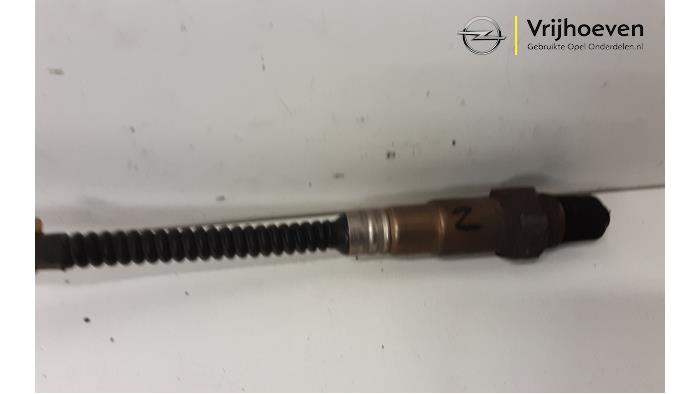 Lambda Sonde van een Opel Corsa D 1.6i OPC 16V Turbo Nürburgring Edition 2012