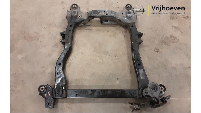 Gebruikte Subframe Opel Ampera 1.4 16V Prijs € 125,00 Margeregeling aangeboden door Autodemontage Vrijhoeven B.V.