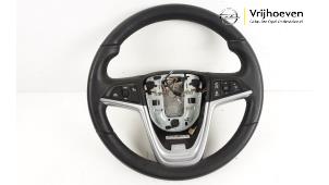 Gebruikte Stuurwiel Opel Ampera 1.4 16V Prijs € 100,00 Margeregeling aangeboden door Autodemontage Vrijhoeven B.V.