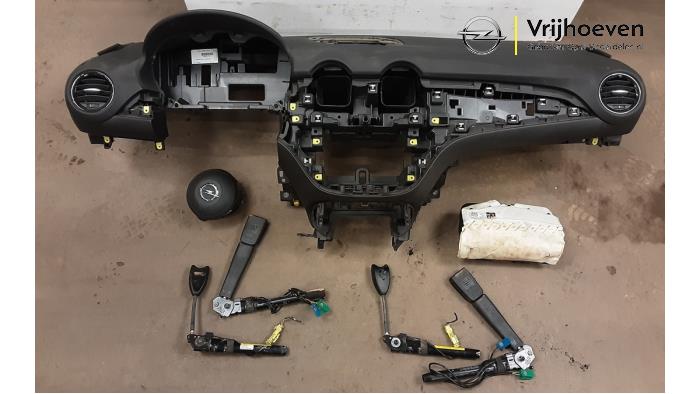 Airbag set + dashboard van een Opel Adam 1.4 16V 2015