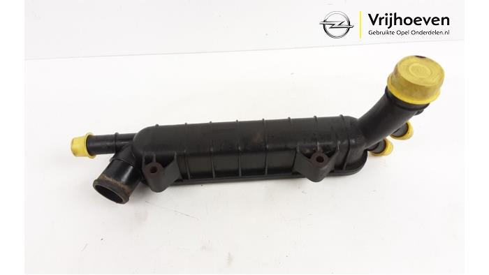 Gebruikte Oliekoeler Opel Zafira (F75) 2.0 16V Turbo OPC Prijs € 50,00 Margeregeling aangeboden door Autodemontage Vrijhoeven B.V.