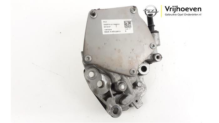 Vacuumpomp Rembekrachtiging van een Opel Astra K 1.0 SIDI Turbo 12V 2019