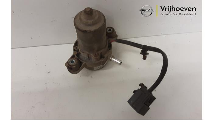 Vacuumpomp Rembekrachtiging van een Vauxhall Mokka/Mokka X 1.4 Turbo 16V 4x4 2013