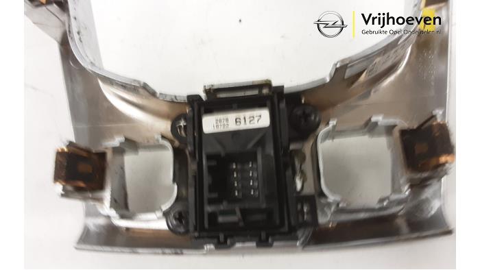 Carrosserielijst van een Vauxhall Antara 2.2 CDTI 16V 4x4 2012