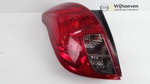 Gebruikte Achterlicht links Opel Mokka/Mokka X 1.4 Turbo 16V 4x2 Prijs € 40,00 Margeregeling aangeboden door Autodemontage Vrijhoeven B.V.