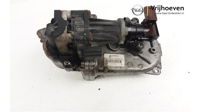 Gebruikte EGR koeler Opel Combo 1.3 CDTI 16V ecoFlex Prijs € 25,00 Margeregeling aangeboden door Autodemontage Vrijhoeven B.V.