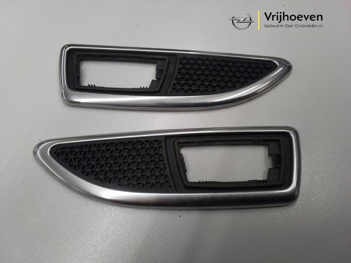Gebruikte Diversen Opel Corsa D 1.6i OPC 16V Turbo Prijs € 50,00 Margeregeling aangeboden door Autodemontage Vrijhoeven B.V.