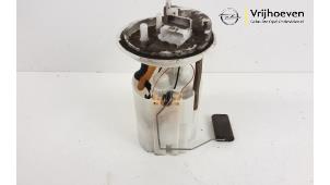 Gebruikte Tank element Pomp Opel Corsa E 1.4 Turbo 16V Prijs € 75,00 Margeregeling aangeboden door Autodemontage Vrijhoeven B.V.