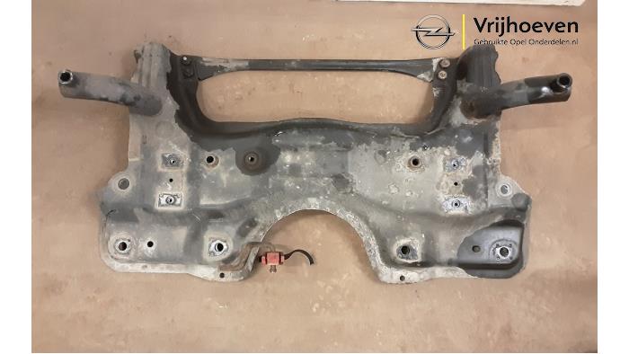 Gebruikte Subframe Opel Combo 1.3 CDTI 16V ecoFlex Prijs € 70,00 Margeregeling aangeboden door Autodemontage Vrijhoeven B.V.