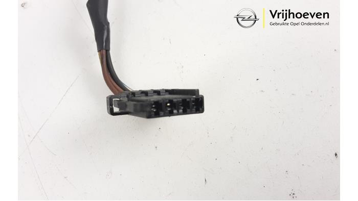 Stekker van een Opel Meriva 1.4 Turbo 16V Ecotec 2012