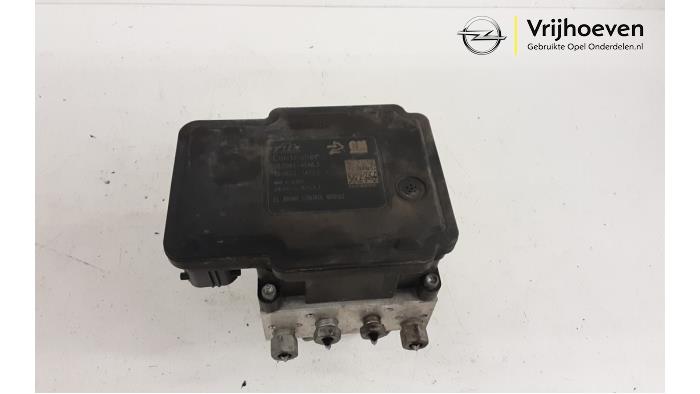 Gebruikte ABS Pomp Opel Astra J GTC (PD2/PF2) 1.4 Turbo 16V ecoFLEX 120 Prijs € 140,00 Margeregeling aangeboden door Autodemontage Vrijhoeven B.V.