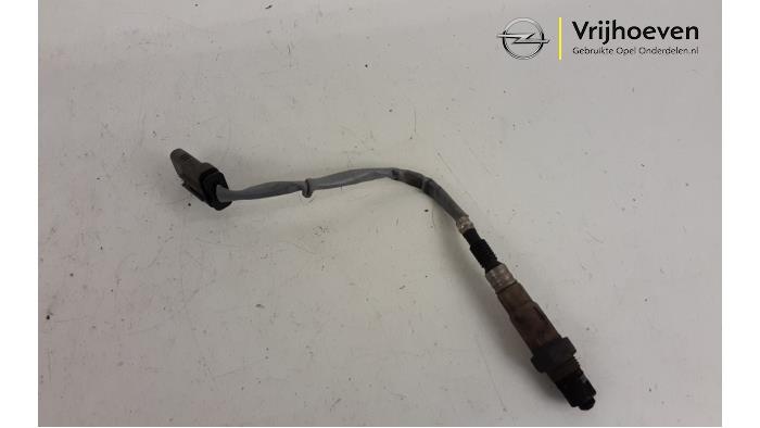 Lambda Sonde van een Opel Insignia Grand Sport 1.5 Turbo 16V 165 2017