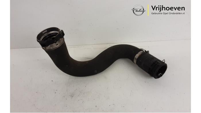 Gebruikte Intercooler Slang Opel Insignia Grand Sport 1.5 Turbo 16V 165 Prijs € 30,00 Margeregeling aangeboden door Autodemontage Vrijhoeven B.V.