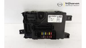 Gebruikte Zekeringkast Opel Corsa D 1.4 16V Twinport Prijs € 60,00 Margeregeling aangeboden door Autodemontage Vrijhoeven B.V.