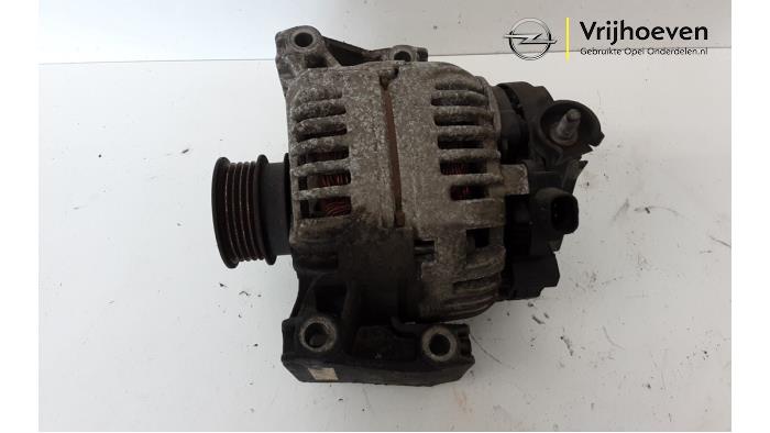 Gebruikte Dynamo Opel Zafira (F75) 2.2 16V Prijs € 50,00 Margeregeling aangeboden door Autodemontage Vrijhoeven B.V.