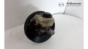 Gebruikte Rembol Opel Astra H SW (L35) 2.0 16V Turbo Prijs € 75,00 Margeregeling aangeboden door Autodemontage Vrijhoeven B.V.