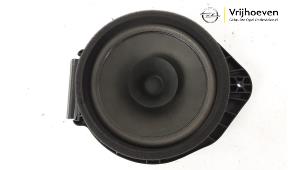 Gebruikte Speaker Opel Mokka/Mokka X 1.6 CDTI 16V 4x4 Prijs € 20,00 Margeregeling aangeboden door Autodemontage Vrijhoeven B.V.