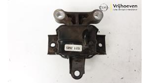 Gebruikte Motorrubber Opel Karl 1.0 12V Prijs € 25,00 Margeregeling aangeboden door Autodemontage Vrijhoeven B.V.