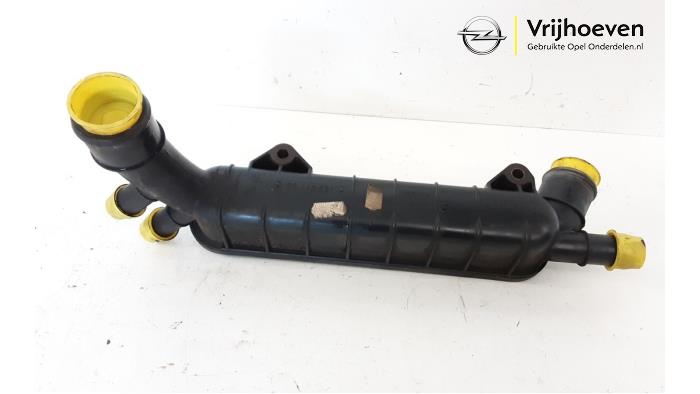 Gebruikte Oliekoeler Opel Zafira (F75) 2.0 16V Turbo OPC Prijs € 50,00 Margeregeling aangeboden door Autodemontage Vrijhoeven B.V.