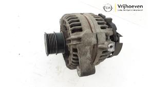 Gebruikte Dynamo Opel Astra H SW (L35) 2.0 16V Turbo Prijs € 50,00 Margeregeling aangeboden door Autodemontage Vrijhoeven B.V.