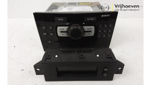 Gebruikte Radio module Opel Corsa D 1.6i OPC 16V Turbo Prijs € 50,00 Margeregeling aangeboden door Autodemontage Vrijhoeven B.V.