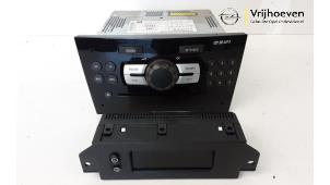 Gebruikte Radio module Opel Corsa D 1.6i OPC 16V Turbo Prijs € 50,00 Margeregeling aangeboden door Autodemontage Vrijhoeven B.V.