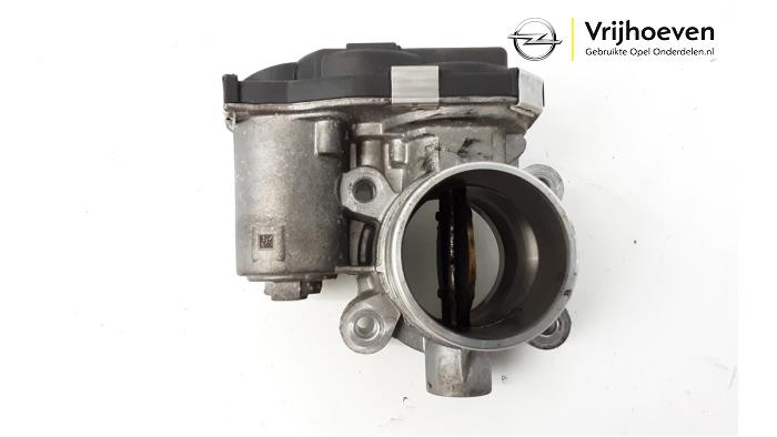 Gebruikte Gasklephuis Opel Astra K Sports Tourer 1.6 CDTI 110 16V Prijs € 25,00 Margeregeling aangeboden door Autodemontage Vrijhoeven B.V.