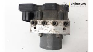 Gebruikte ABS Pomp Opel Adam 1.2 16V Prijs € 65,00 Margeregeling aangeboden door Autodemontage Vrijhoeven B.V.