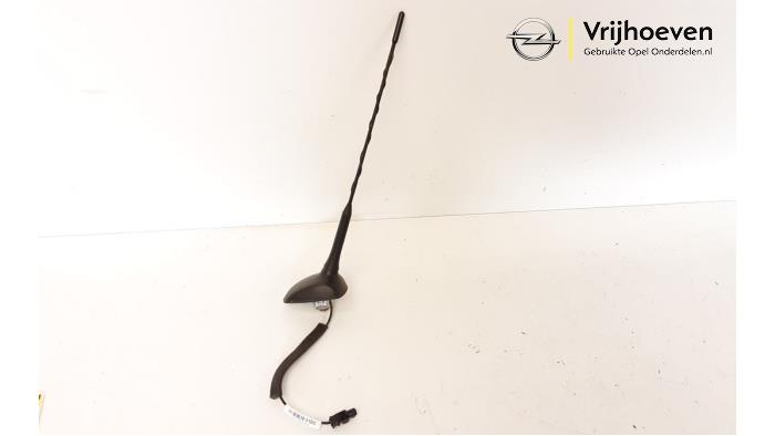 Antenne van een Vauxhall Adam 1.4 2013