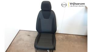 Gebruikte Voorstoel rechts Opel Astra K 1.4 Turbo 16V Prijs € 100,00 Margeregeling aangeboden door Autodemontage Vrijhoeven B.V.