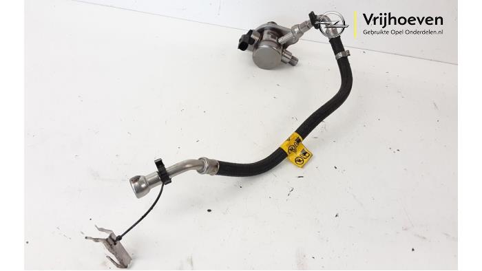 Gebruikte Brandstofpomp Mechanisch Opel Astra K 1.2 Turbo 12V Prijs € 175,00 Margeregeling aangeboden door Autodemontage Vrijhoeven B.V.